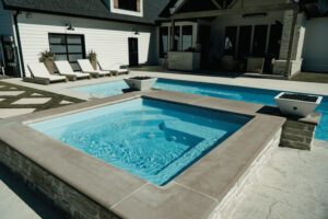 fiberglass pool and spa builder Brighton Michigan